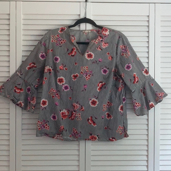 Tops - Blue Shirt With Floral Pattern and Stripes